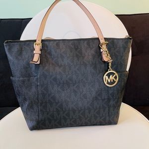 MICHAEL Michael Kors bag. Gently used.
